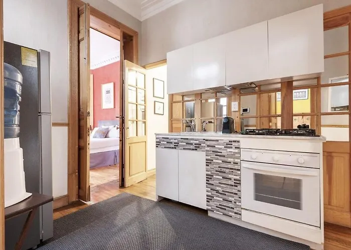 2br W/ Terrace And Very Good Location *