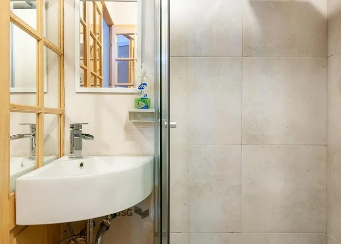 2br W/ Terrace And Very Good Location Apartamento