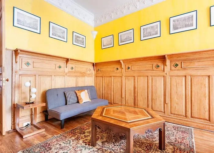 2br W/ Terrace And Very Good Location